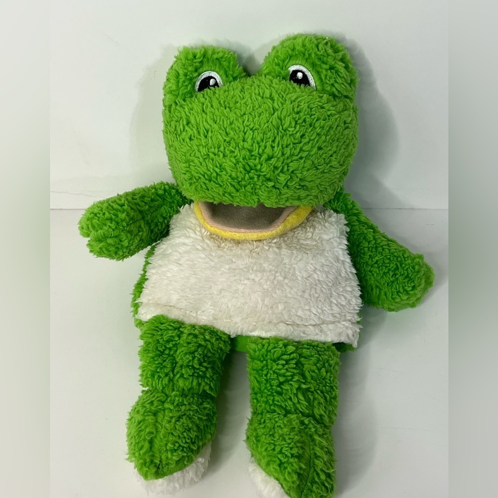 Dan Dee Collector's Choice Green Plush Frog Hand Pupper‎ Makes Ribbit Shound